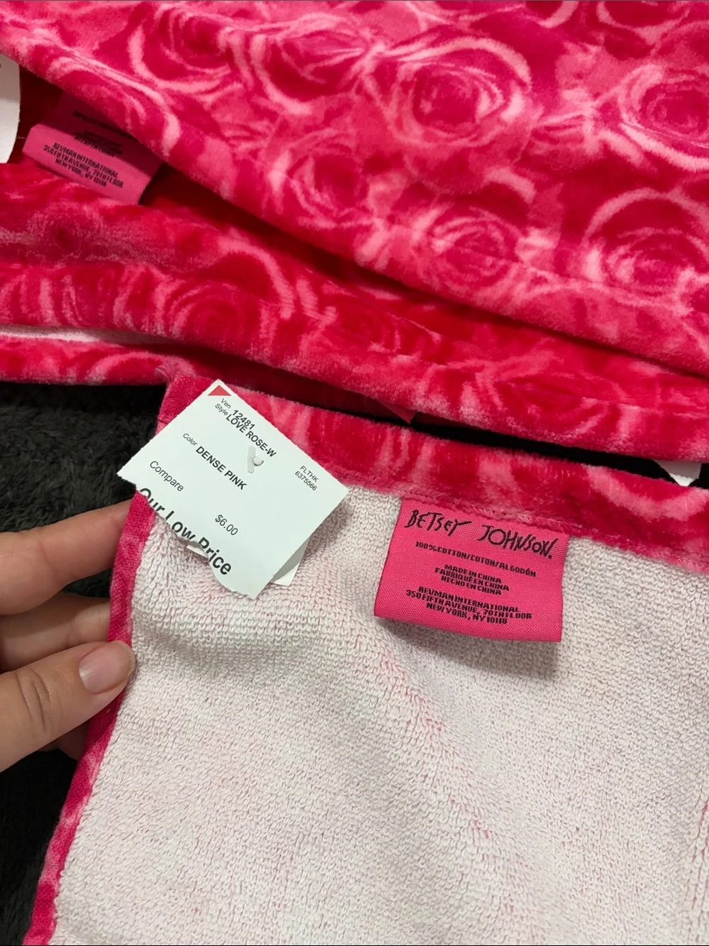 NWT Betsey Johnson pink rose hand towels & washcloth